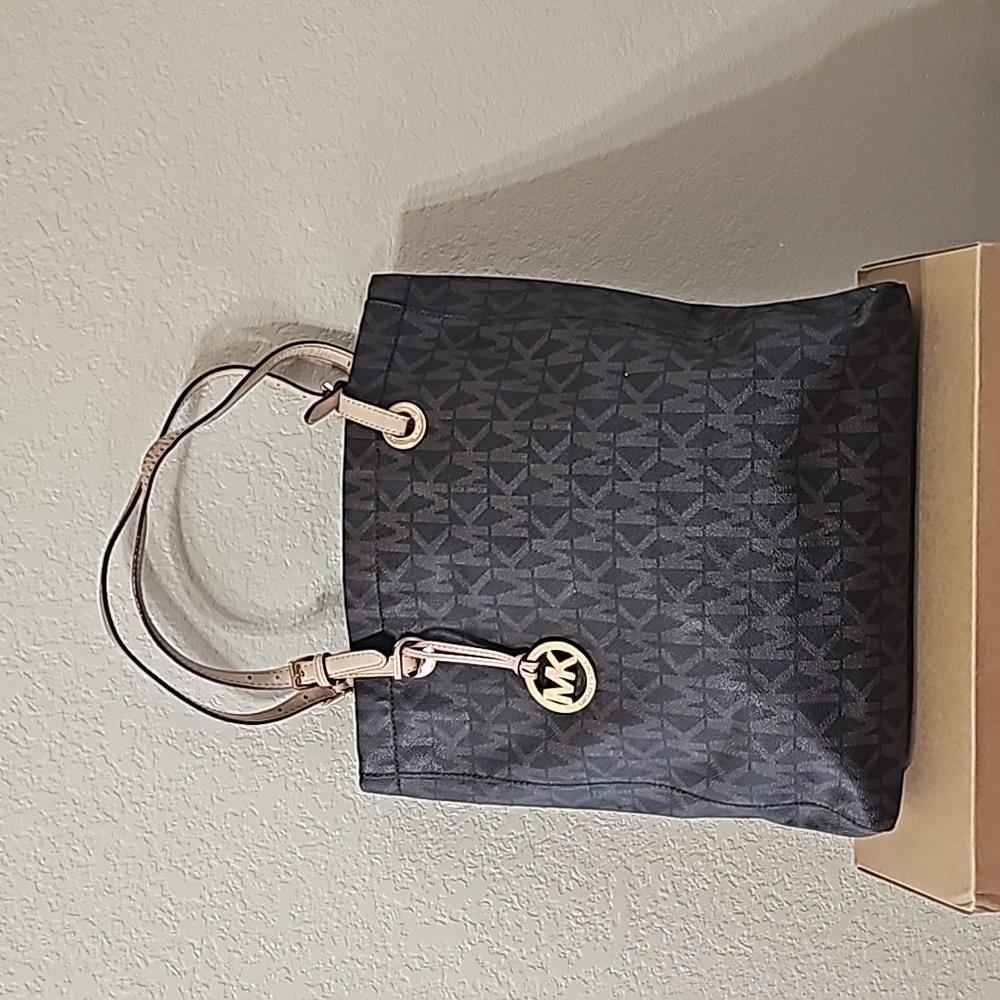 Michael Kors shoulder bag